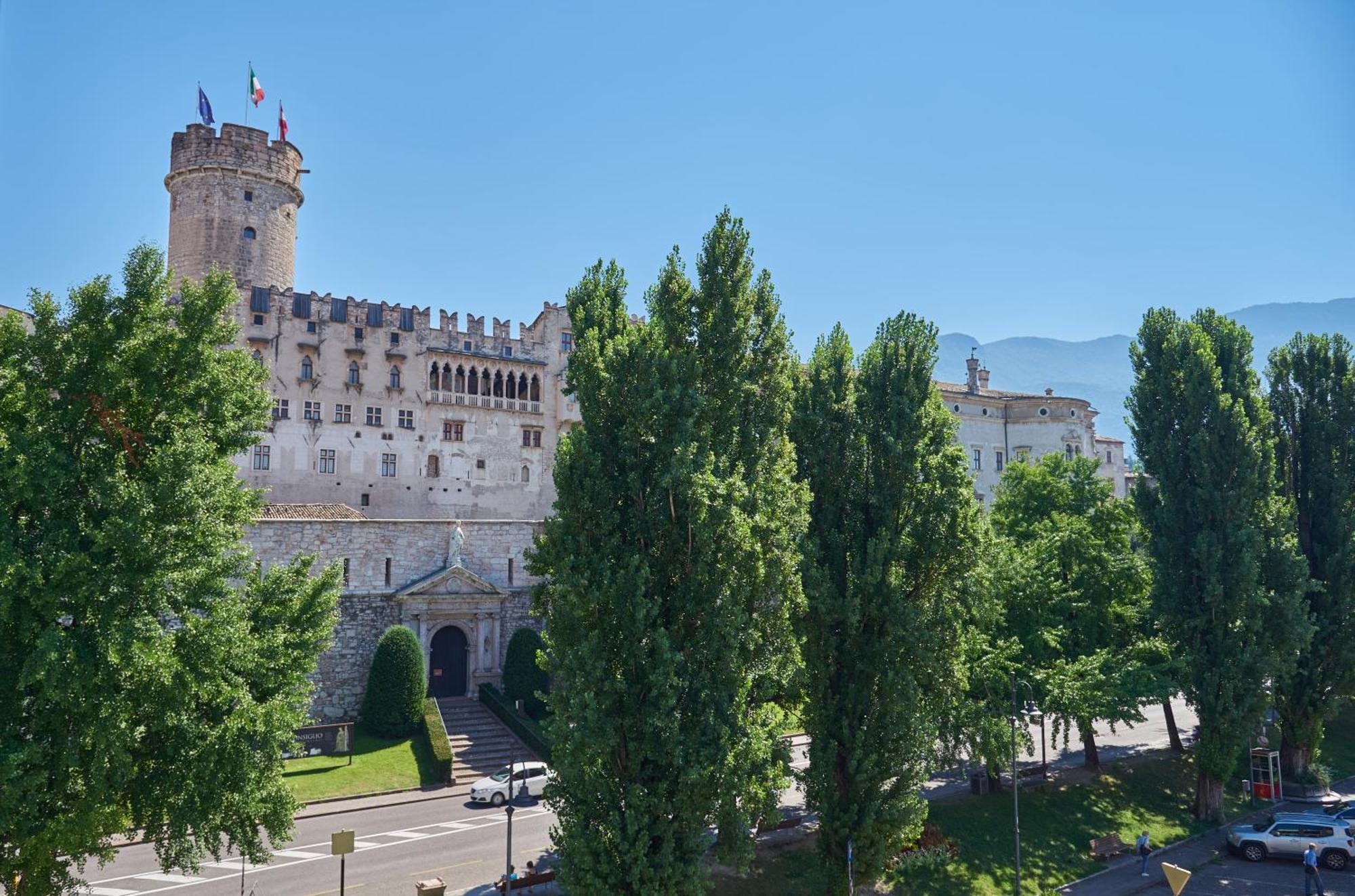 B&B La Loggia Del Castello Trento Exterior photo